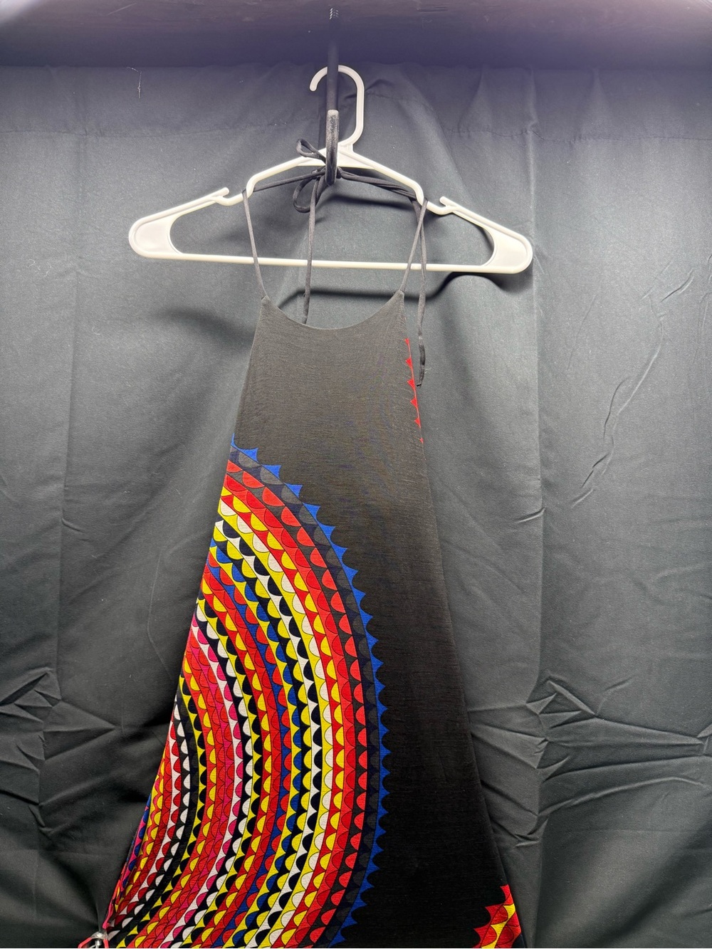 EUC Black Halter Boho Maxi Dress w/Vibrant Multicolor Circular Motifs Sz L (C1H) - Picture 2 of 6
